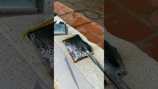 Durability testing battery iPhone, Vivo, Samsung, Boom 💥 смотреть онлайн