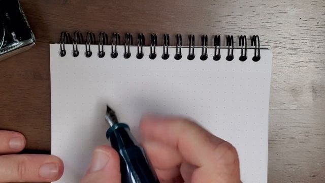 The Pickle Pen! • The Moonman (Majohn) Q1 Eye-Dropper Fountain Pen