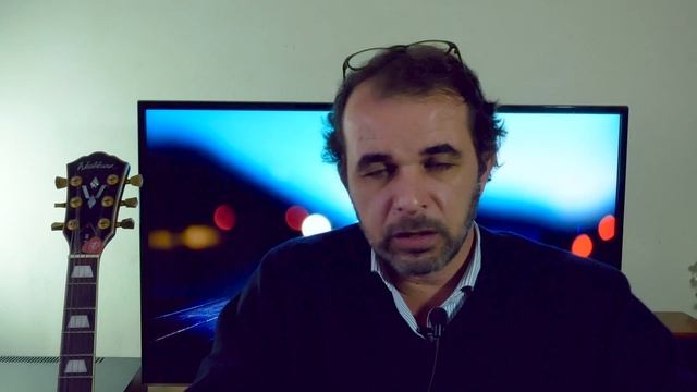 iPhone Battery Issues. No Excuses Apple смотреть онлайн