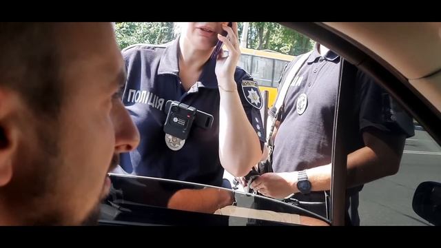 👮🏻 ПОЛІЦЕЙСЬКА ШТРАФУЄ ВОДІЯ за непред'явлення документів ПІДКОРЮЙСЯ ПОТІМ ОСКАРЖУЙ смотреть онлайн