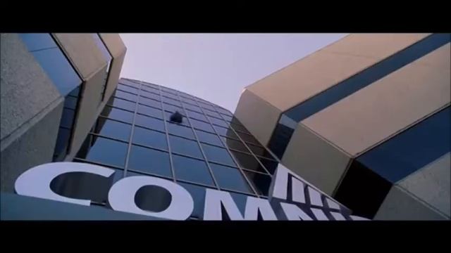 Kid thrown out of window 30 stories up ! смотреть онлайн