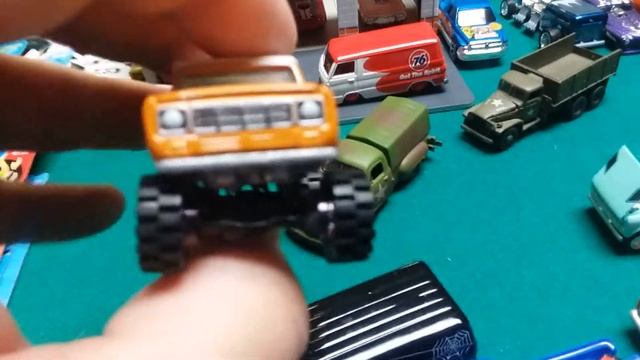 Greenlight, M2, Johnny Lighting, and HotWheels. смотреть онлайн