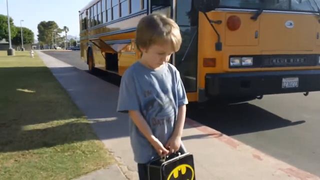 About to get on the bus (Hunter's adventure to see Tarzan: The Musical, Part I) смотреть онлайн