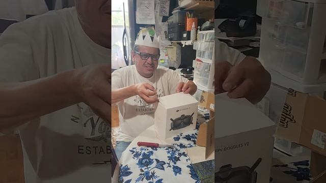 unboxing DJI goggles v2 waiting 3 years to open this box смотреть онлайн