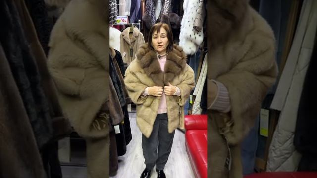 Шубки и полушубки из норки. Большая коллекция Зима 2025 смотреть онлайн