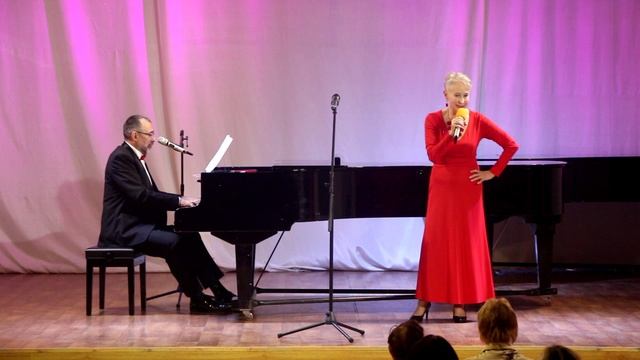 19 "Кружится голова", исп. М. Огородникова, акк. К. Гайшин смотреть онлайн