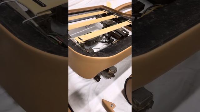 Rolls Royce Camargue seat ready to be assembled смотреть онлайн