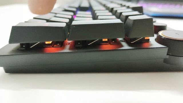 Razer Huntsman V2 Review - The Best and Fastest Gaming Keyboard смотреть онлайн