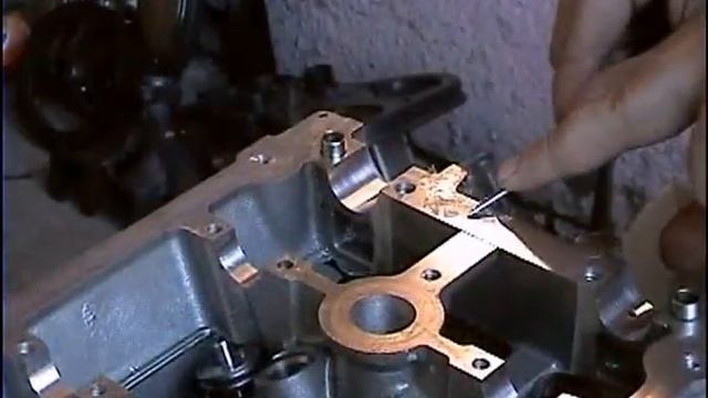 Сборка двигателя Chrysler 2.4 L.