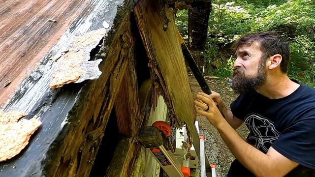 Busting down the Chimney and framing the massive windows for the shop. смотреть онлайн
