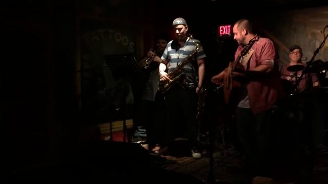 Cranberry Sanders LIVE at Thunderbird Cafe - New Voice смотреть онлайн