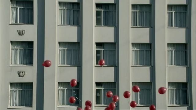 LG Seamless Entertainment TV Commercial смотреть онлайн