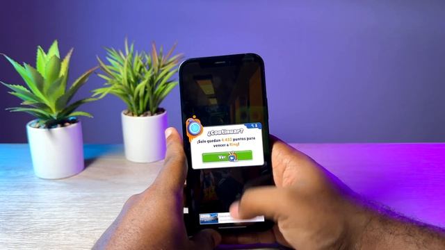 iPhone 12 | iOS 17.1 en el iPhone 12 prueba de rendimiento & batería NO ANDA BIEN - RUBEN TECH ! смотреть онлайн