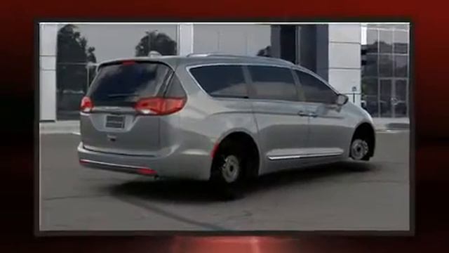 2020 Chrysler Pacifica TOURING L in Jericho, NY 11753-1004 смотреть онлайн