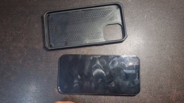Iphone 12 Pro UAG Monarch Carbon Fiber смотреть онлайн