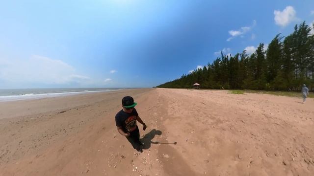 PANTAI LAMARU BALIKPAPAN | MENIKMATI SEGARNYA PANTAI DAN SATU - SATUNYA PANTAI TERBERSIH смотреть онлайн