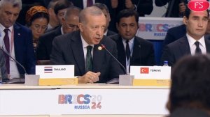 Лаврову наступили на ногу во время заседания саммита БРИКС. 2024.