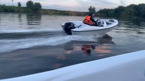 Astra-375 мотор hidea 9,9.mp4