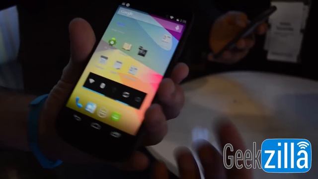 YotaPhone 2 .Hands on y primeras impresiones (MWC 2014) смотреть онлайн