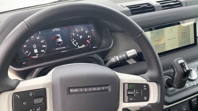 2021 Land Rover Defender 110 at Motor Werks смотреть онлайн