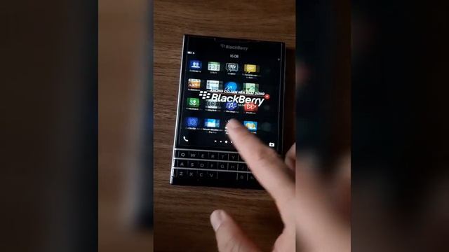 Giải pháp dùng ứng dụng mạng xã hội trên Blackberry 10 cũ смотреть онлайн