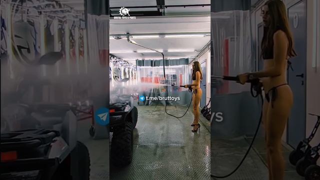 HOT смотреть онлайн