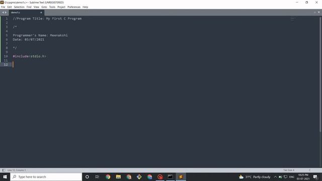 Execute a simple C program смотреть онлайн