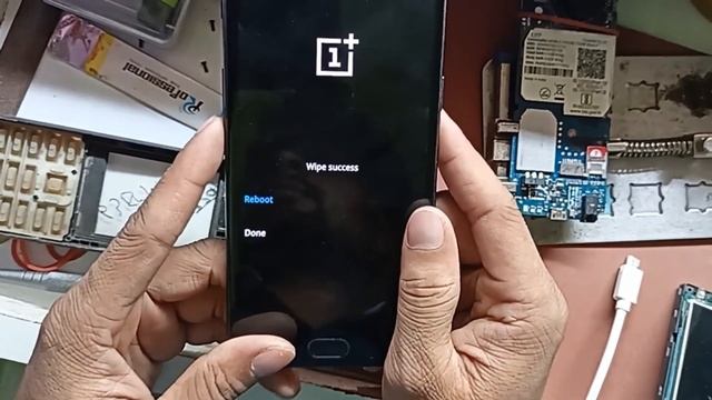 ONE PLUS 5/ONE PLUS 5T HARD RESET MOBILE