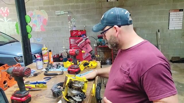 McCulloch Super Pro 40 ( Carb Rebuild ) смотреть онлайн