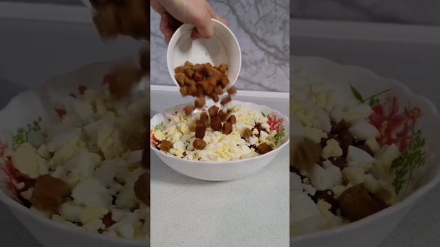 ВКУСНЕЙШИЙ ПП САЛАТ НА СКОРУЮ РУКУ смотреть онлайн