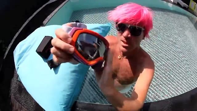 Dr Zipe presents the Pimp Goggle смотреть онлайн