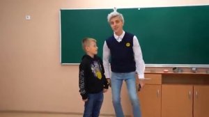 Реакция на Влада А4: Экстремальные Прятки В ШКОЛЕ с Младшим Братом     Челлендж