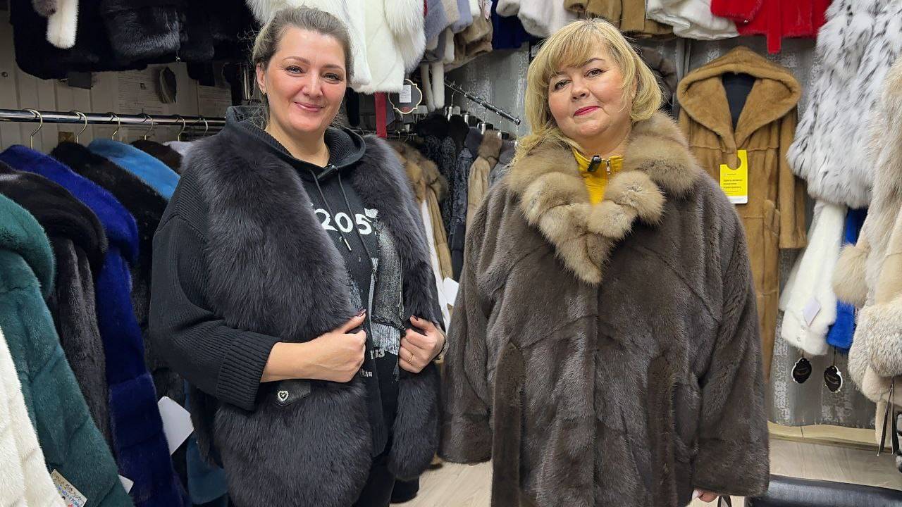 Большой ассортимент стильных шуб в салоне "Дом меха у Ромы" смотреть онлайн