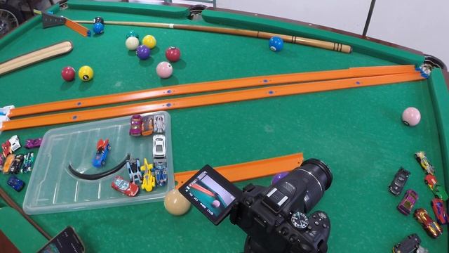 Hot Wheels Pista Corrida na Mesa de Sinuca - Unboxing Carrinho Jaguar #36 смотреть онлайн