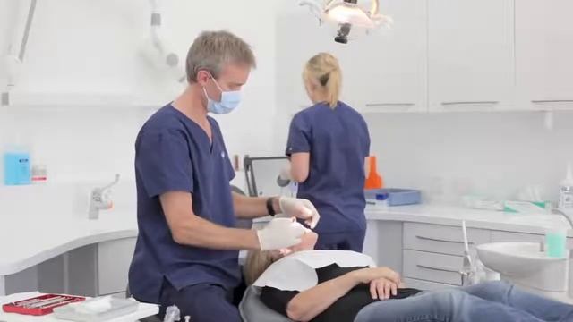 Обучение стоматолога - имплантат