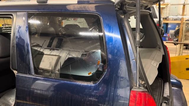 Window Tinting a 2006 Subaru смотреть онлайн