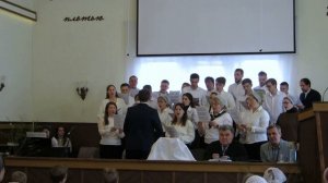 Хор - «Нас утешает в скорби то, что мы в деснице Божьей»