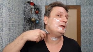 Бритьё MUEHLE R41 Лезвие MUEHLE Помазок MUEHLE Мыло TABAC ORIGINAL Лосьон TABAC ORIGINAL