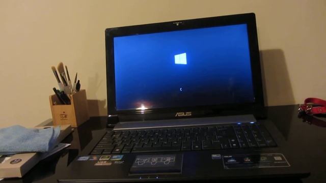 Asus n53sv with Samsun ssd boot up -- windows 8 смотреть онлайн