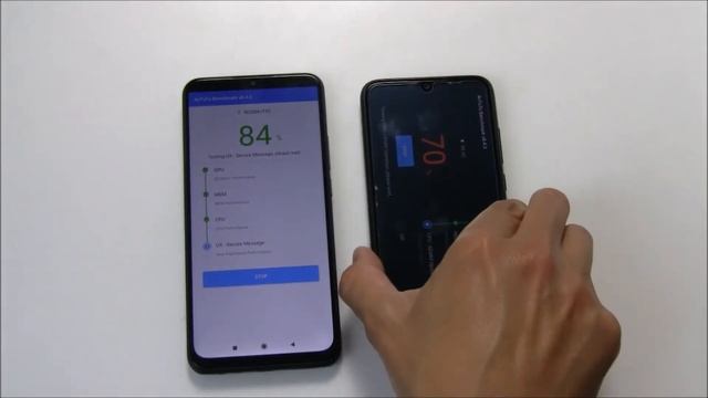 Xiaomi Redmi 9 MTK G80 vs Mi A3 SD665 - Test Antutu 8 Benchmark смотреть онлайн