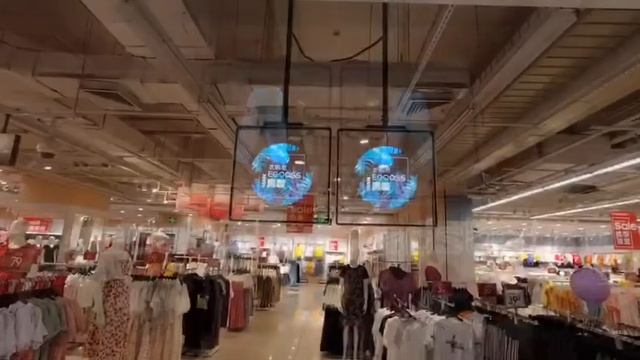 Holographic advertising device used for fashion chain stores. смотреть онлайн