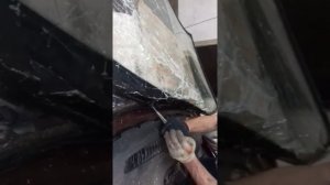 Как снимается и вставляется лобовое стекло!!!
