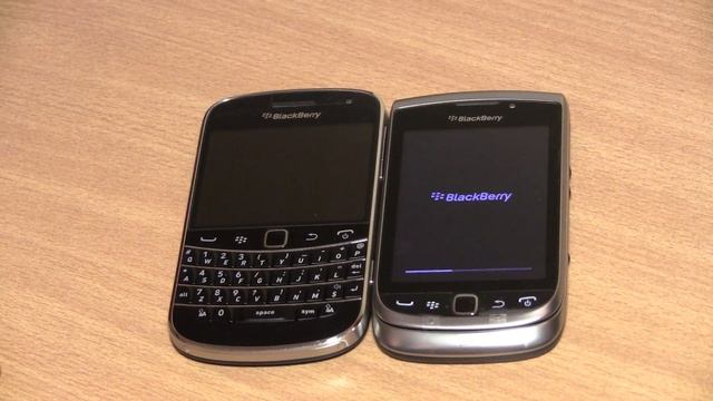 Blackberry Torch 2 9810 OS7 Unboxing hands on First Boot смотреть онлайн