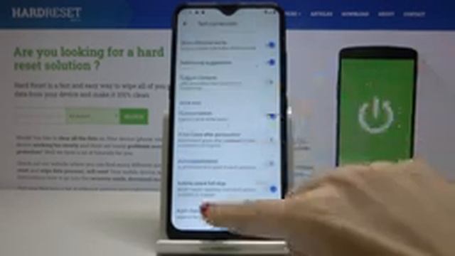 How to Turn On Auto Capitalization in LG K22 – Manage Capitalization смотреть онлайн