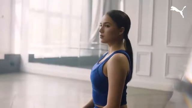 Пума AC Milan Football – Дуа Липа в спортивной форме для игры в футбол смотреть онлайн