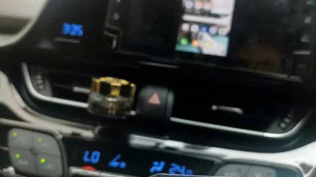 Panduan Kereta - Toyota chr 2019 - miracast with samsung note5 смотреть онлайн