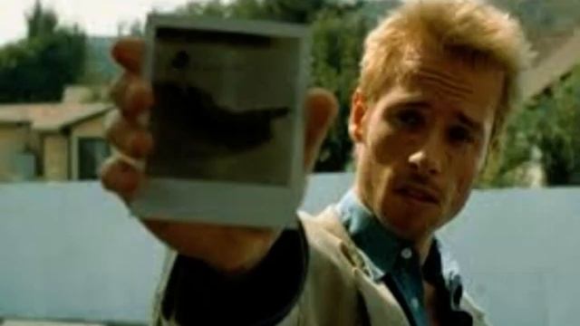 RADIOHEAD PARANOID ANDROID - PAROLES DE CHANSONS EN FRANÇAIS смотреть онлайн