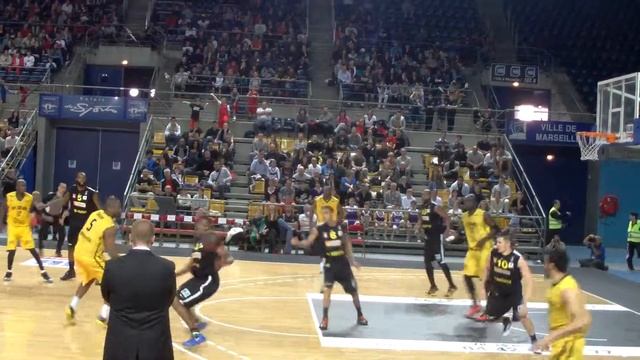 phase de jeu - match Fos contre Bordeaux (17/04/13) Basket ProB смотреть онлайн