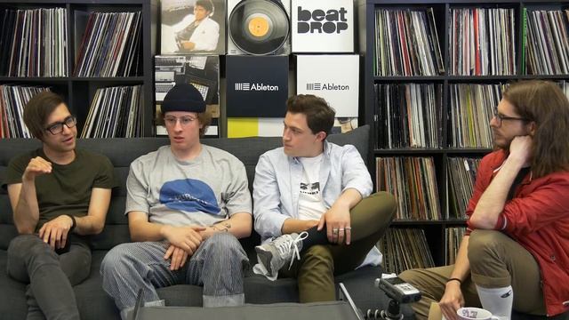 The Play Button - Episode 013: How to get on Spotify смотреть онлайн