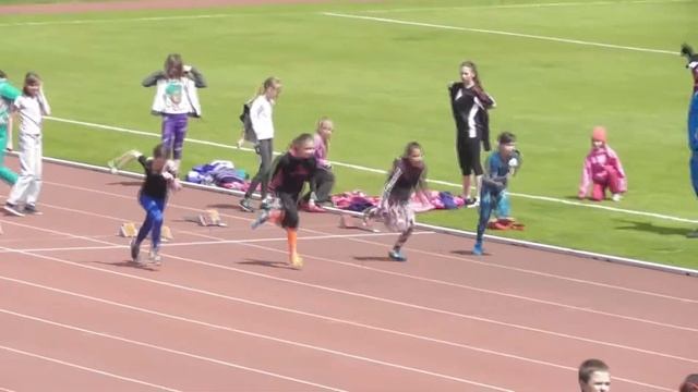 Соня, 60м.Шиповка юных, 03.06.2017 смотреть онлайн